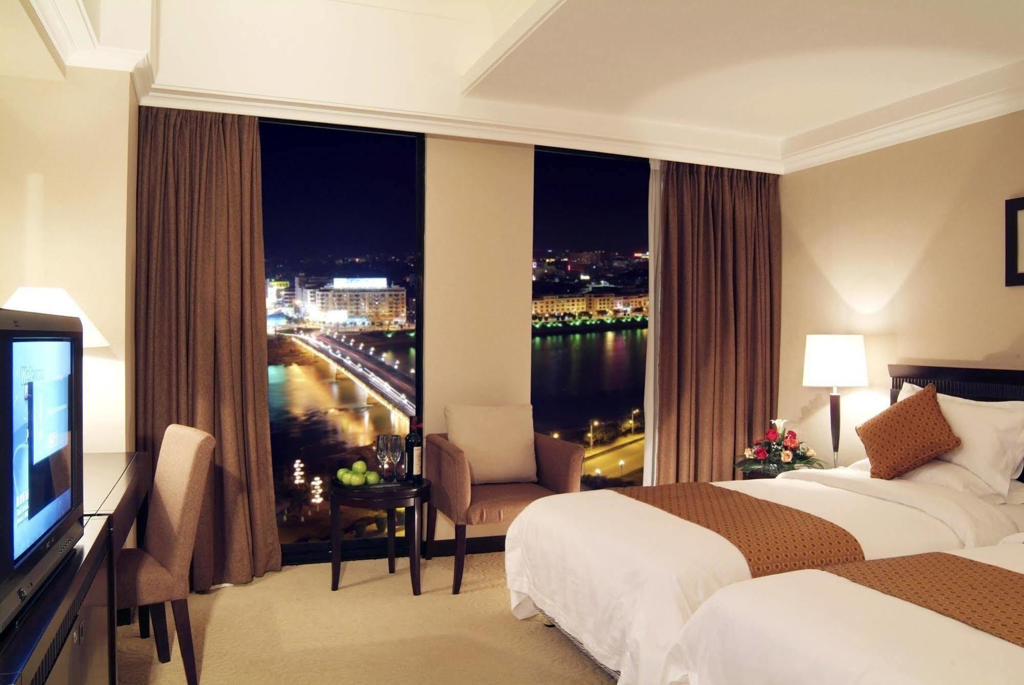 Heyuan Great International Hotel Exterior photo